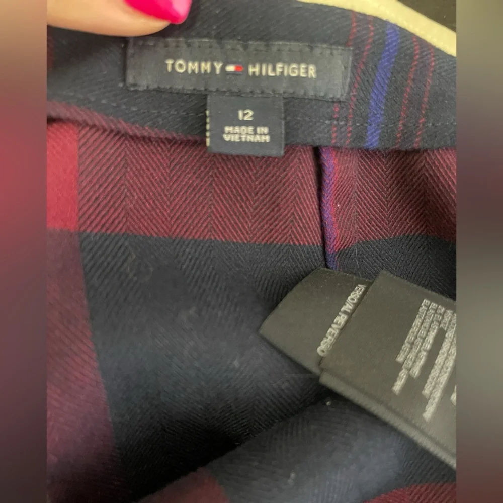 Tommy Hilfiger skirt size 12 navy‎ blue & dark pink plaid skirt flawless 💙🩷
